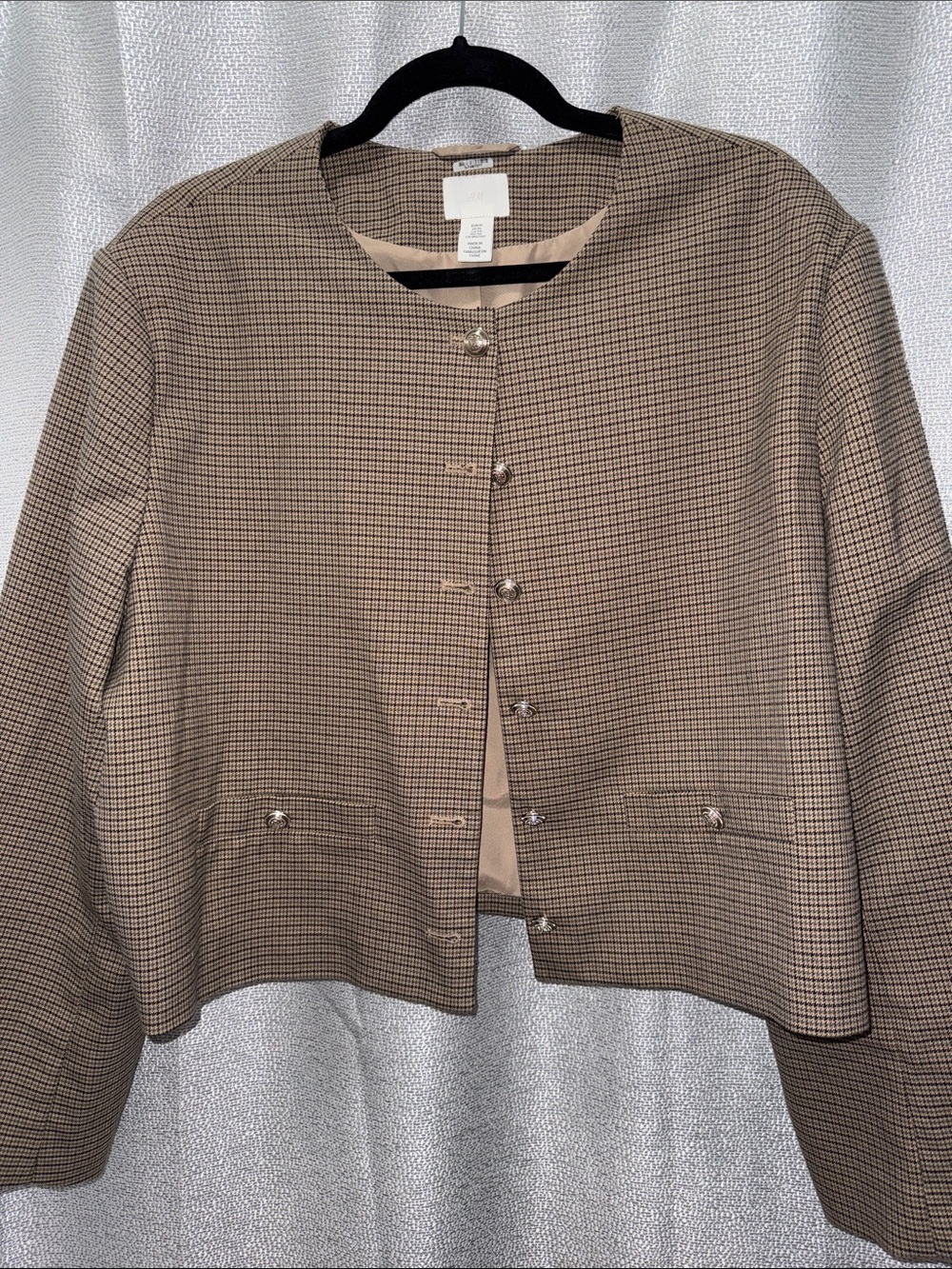 H&M Collarless Houndstooth Blazer in Tan and Black